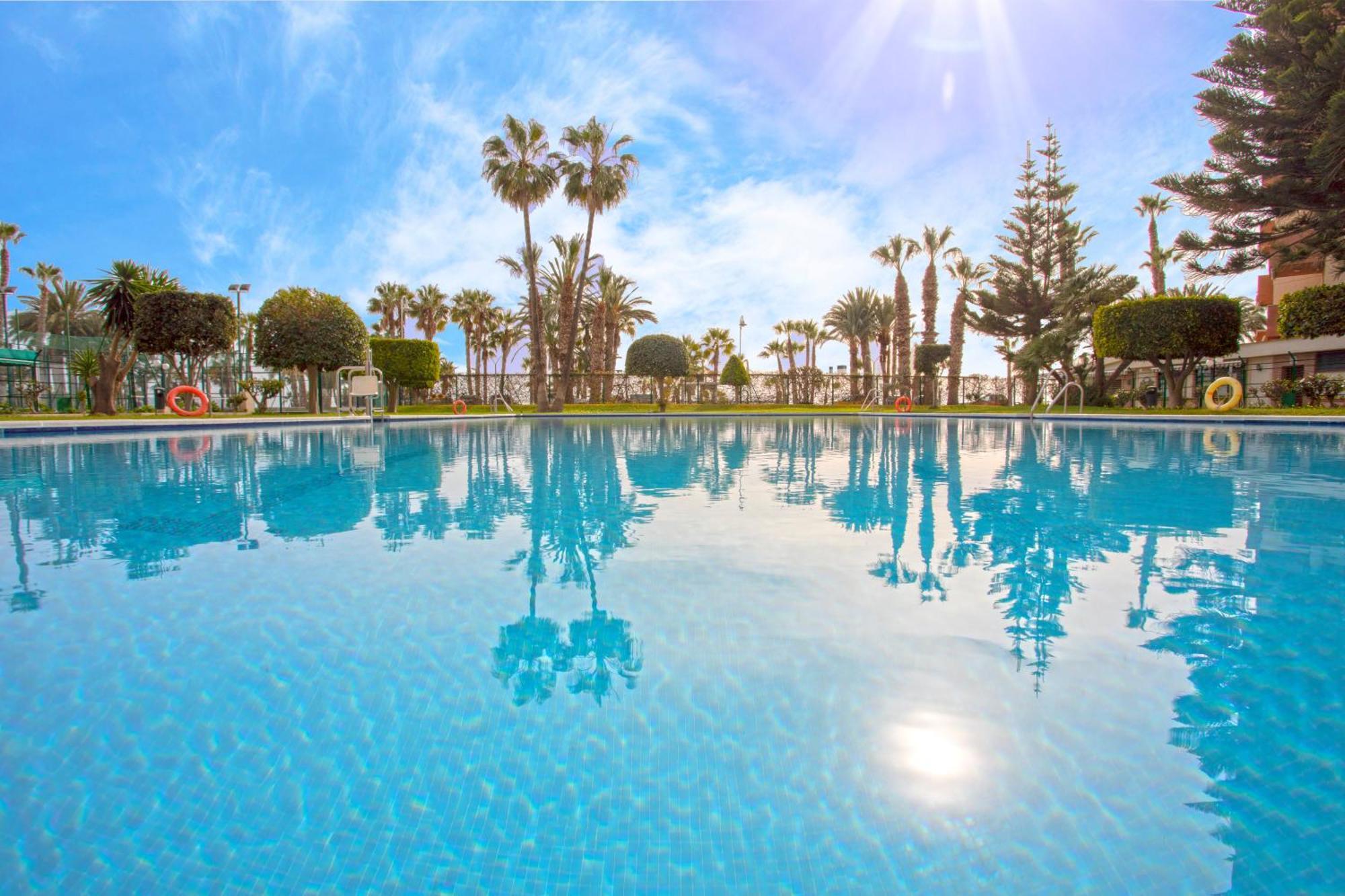 1003 - Seafront Apartment On El Paseo - Air Conditionning - Wi-Fi - Smart Tv อัลมูเญการ์ ภายนอก รูปภาพ