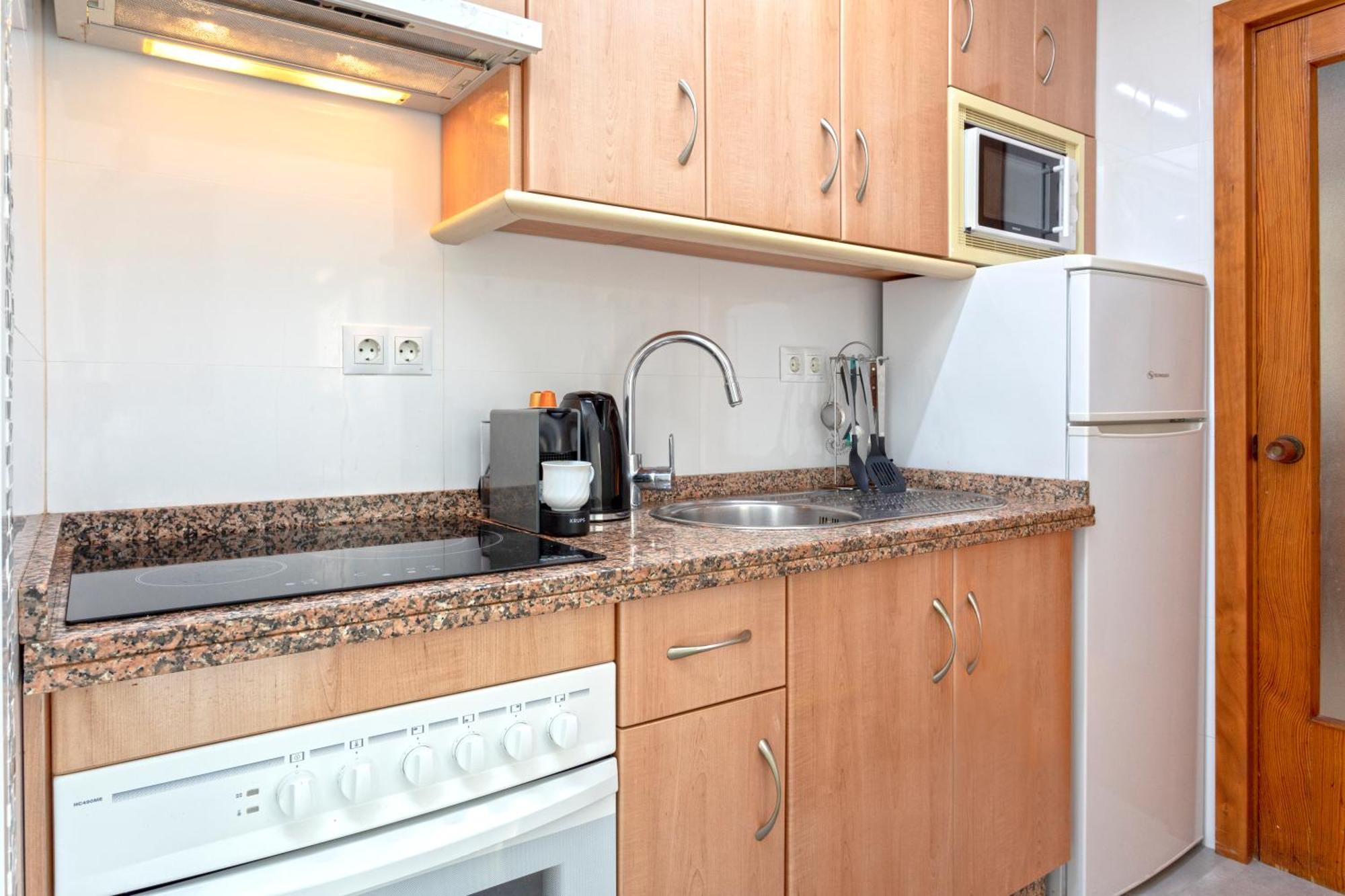 1003 - Seafront Apartment On El Paseo - Air Conditionning - Wi-Fi - Smart Tv อัลมูเญการ์ ภายนอก รูปภาพ