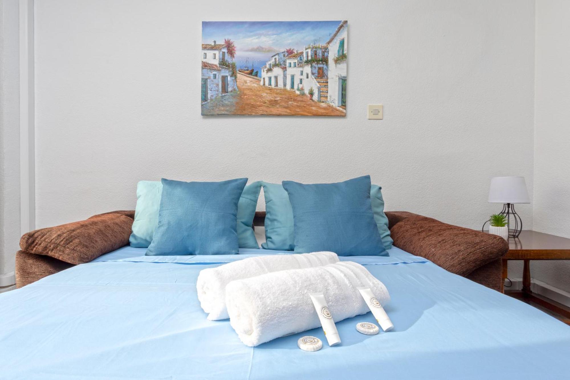 1003 - Seafront Apartment On El Paseo - Air Conditionning - Wi-Fi - Smart Tv อัลมูเญการ์ ภายนอก รูปภาพ
